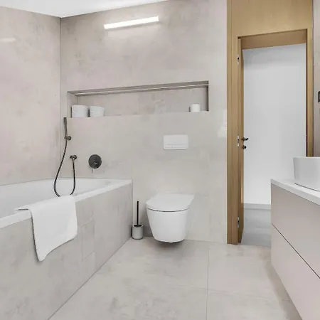 Penthouse Nikolina-50m To Beach! - Exklusiv *