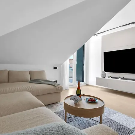 Apartmán Penthouse Nikolina-50m To Beach! - Exklusiv *